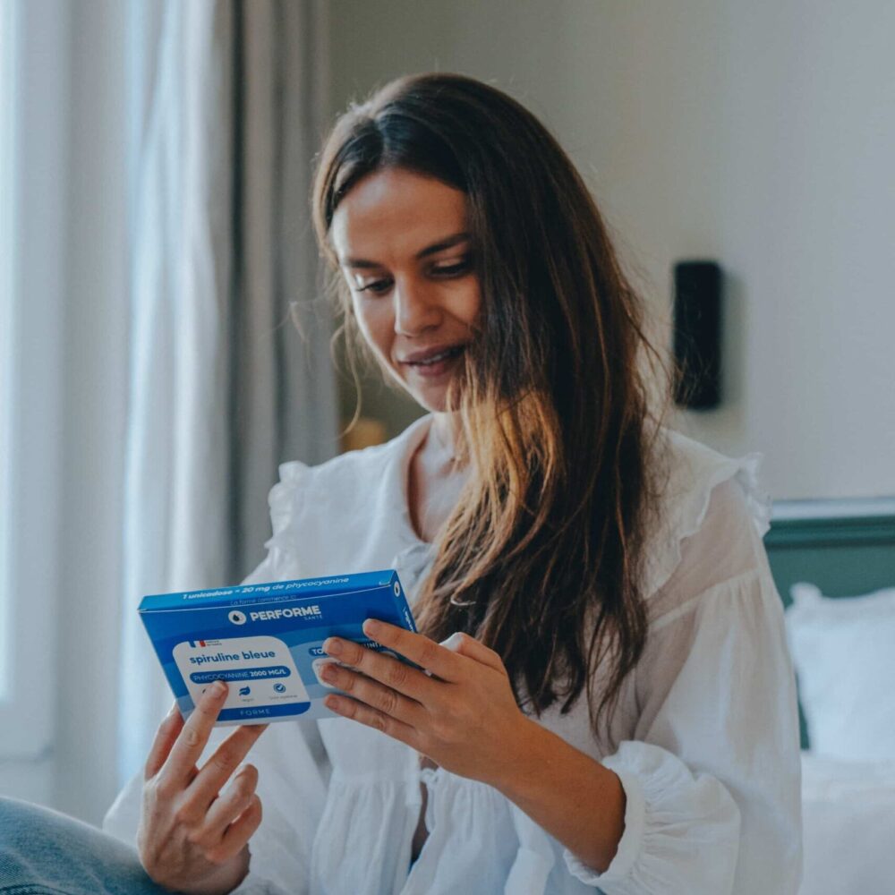 Femme avec unicadose 2000mg/l