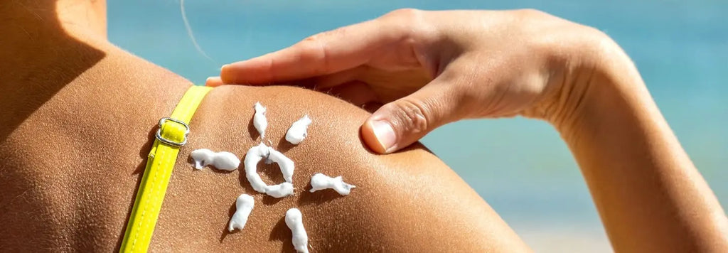 Spiruline et bronzage : comment l’algue prépare votre peau au soleil ?