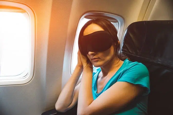Dormir en avion pour diminuer le jetlag