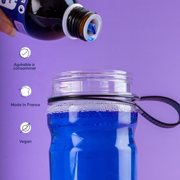 Spiruline Bleue 4000mg/l une goutte dans de l'eau